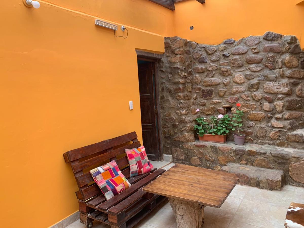 Hostal Casa De Piedra Humahuaca Bagian luar foto