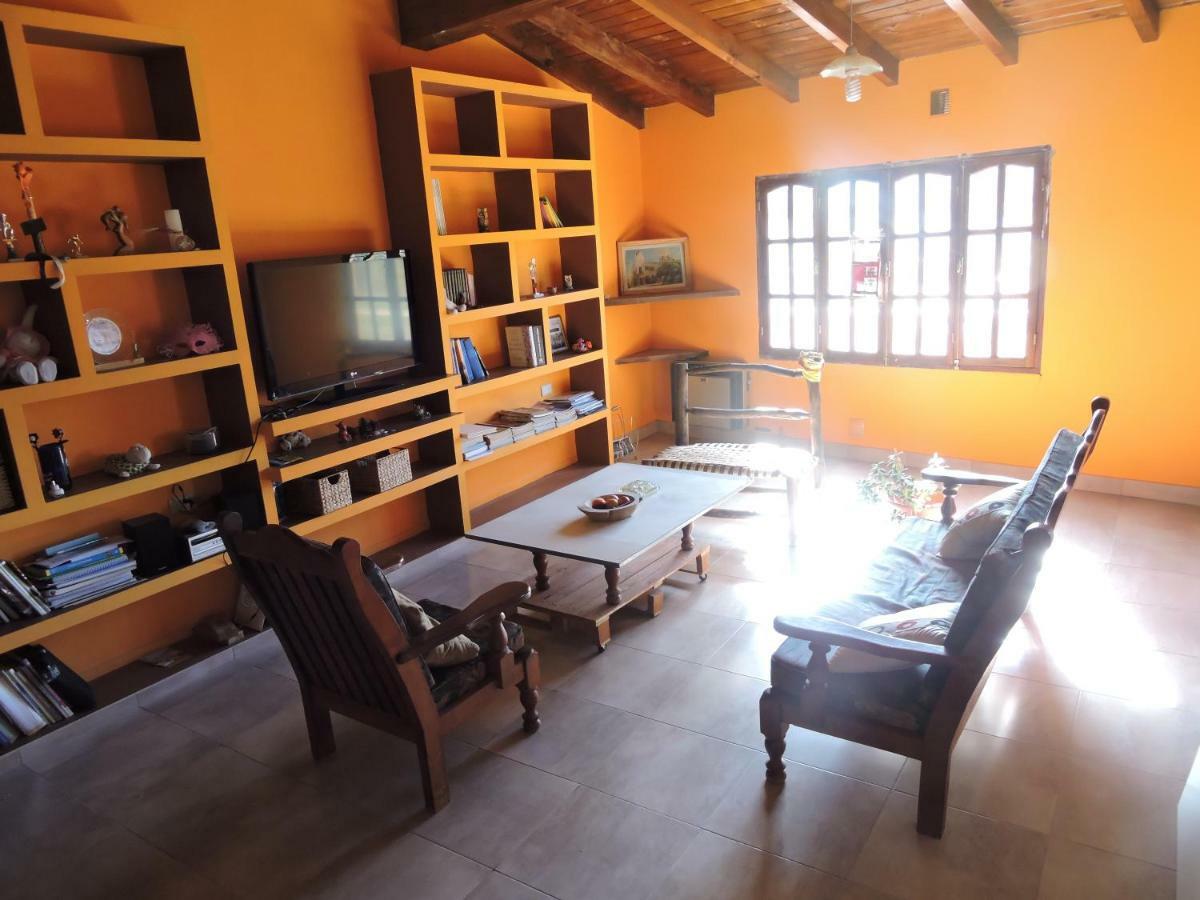 Hostal Casa De Piedra Humahuaca Bagian luar foto